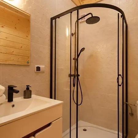 Osada Family & * Zator